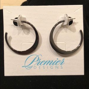 Black metal hoop earrings